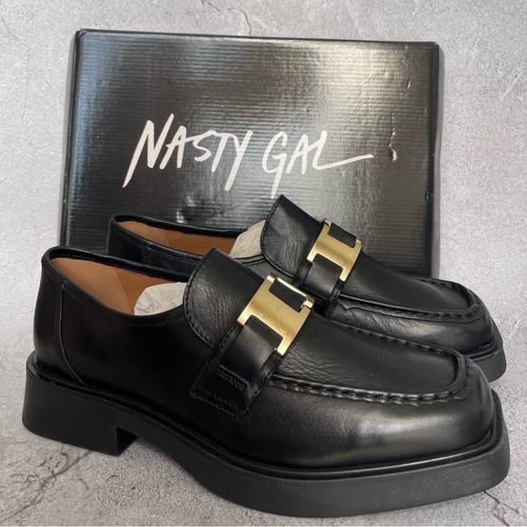 Nasty Gal 100% Leather Gold Buckle Chunky Loafers - Picture 4 of 8